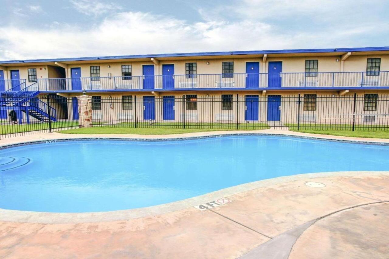 Rodeway Inn New Braunfels Εξωτερικό φωτογραφία