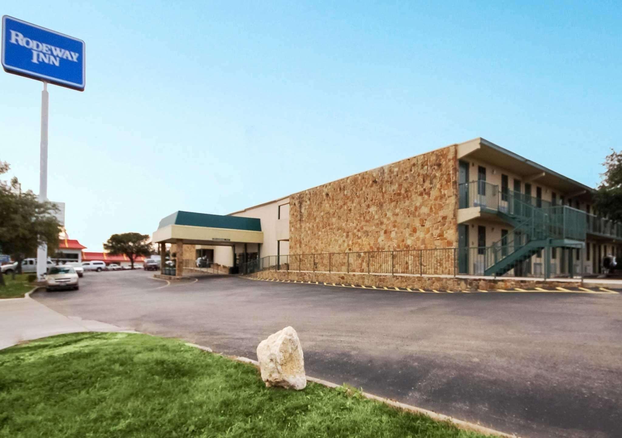 Rodeway Inn New Braunfels Εξωτερικό φωτογραφία